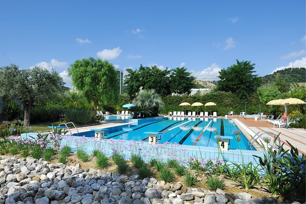 Residence Le Palme กรอตตัมมาเร ภายนอก รูปภาพ